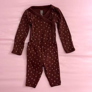 NWOT BABY GIRL LONG SLEEVE ONESIE WITH MATCHING PANTS : SIZE NB